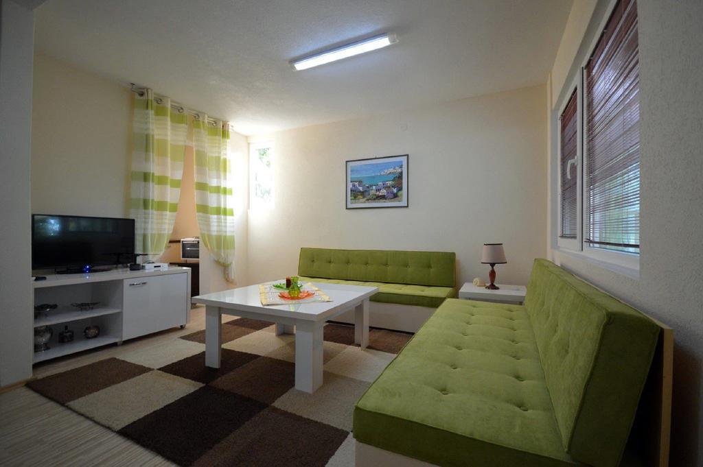 לגדין Karali Apartments מראה חיצוני תמונה