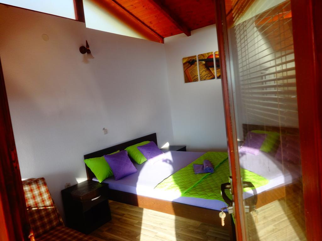 לגדין Karali Apartments מראה חיצוני תמונה