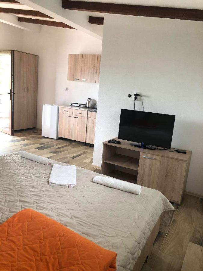 לגדין Karali Apartments מראה חיצוני תמונה